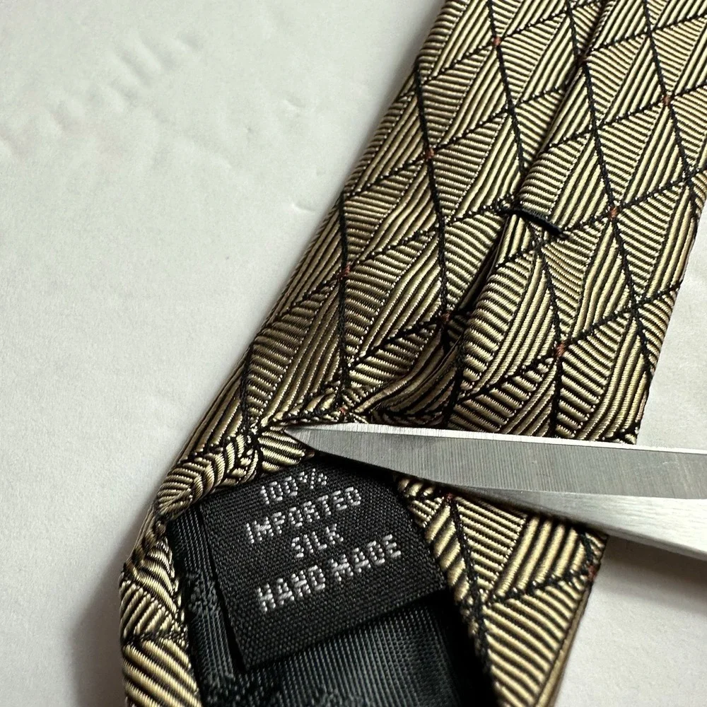 Saxony Collection Mens Tie Silk Necktie 58 Long Gold Brown Geometric Career Work